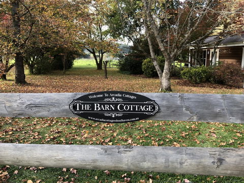 Arcadia - The Barn Cottage & Rosehill Cottage - Accommodation Bookings 0