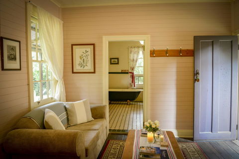 Arcadia - The Barn Cottage & Rosehill Cottage - Accommodation Bookings 20