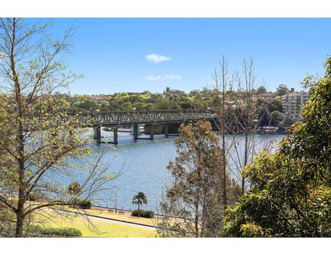Spacious Cottage With Views, 10 Mins From The City - Accommodation Bookings 22