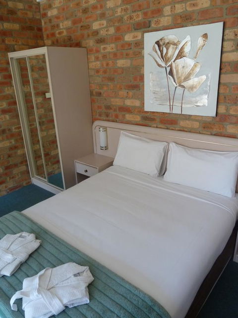 Mollymook Surfbeach Motel & Apartments - Accommodation Bookings 12