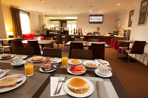 Wine Country Motor Inn - Accommodation Bookings 9