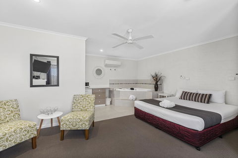 Coastal Bay Motel - Accommodation Bookings 13