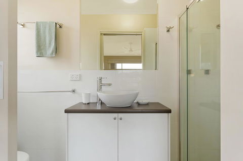 Baywatch Apartments Merimbula - Accommodation Bookings 12