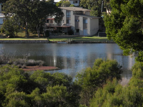 BlueWater Apartments - Accommodation Bookings 8