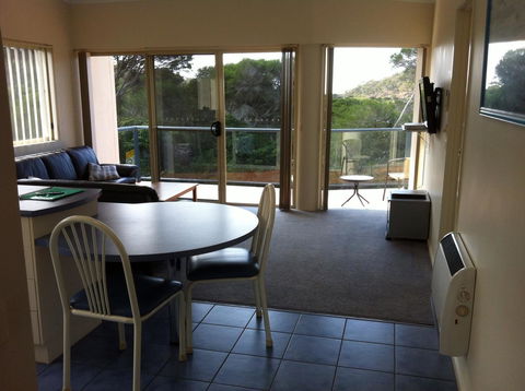BlueWater Apartments - Accommodation Bookings 12