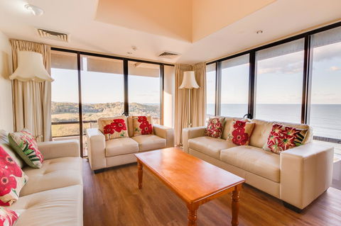 Pacific Towers Beach Resort - Accommodation Bookings 22
