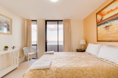 Pacific Towers Beach Resort - Accommodation Bookings 17