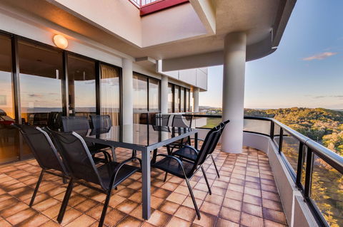 Pacific Towers Beach Resort - Accommodation Bookings 12