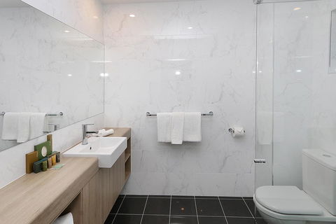 Best Western Plus Bolton On The Park - Accommodation Bookings 10