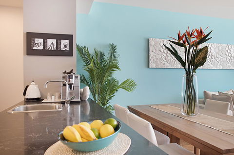 Arena Luxury Beachfront Apartment - Accommodation Bookings 16