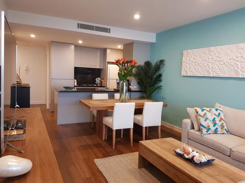 Arena Luxury Beachfront Apartment - Accommodation Bookings 39