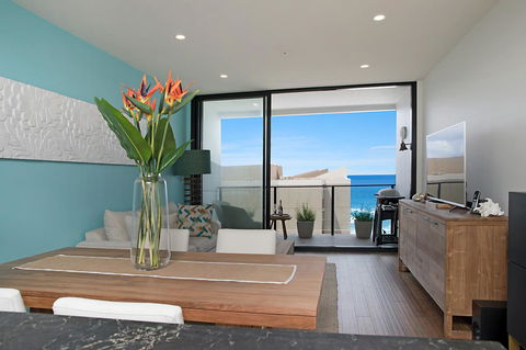 Arena Luxury Beachfront Apartment - Accommodation Bookings 23