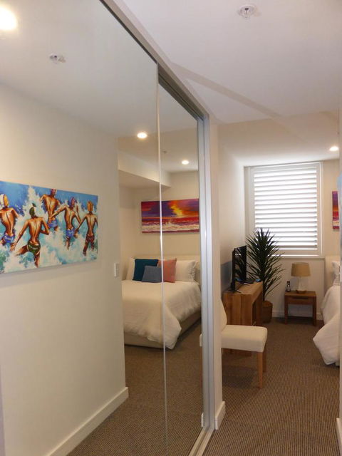 Arena Luxury Beachfront Apartment - Accommodation Bookings 28