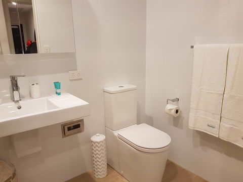 Arena Luxury Beachfront Apartment - Accommodation Bookings 30