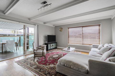 The Spa Cottage With HotTub, Netflix & Stan - Accommodation Bookings 25
