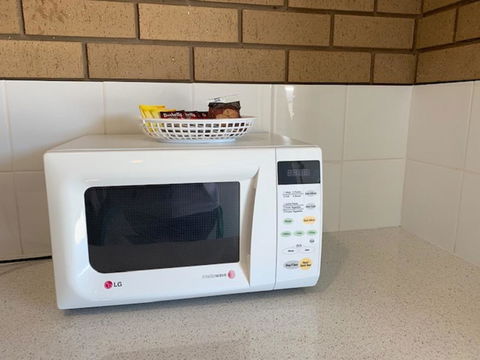 Albury City Motel - Accommodation Bookings 13
