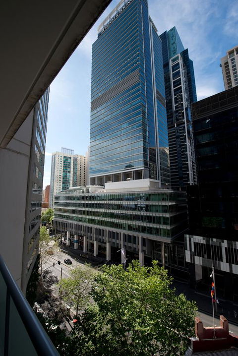 APX World Square - Accommodation Bookings 11