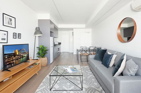 Newtown's Best Designer Apartment - Accommodation Bookings 1