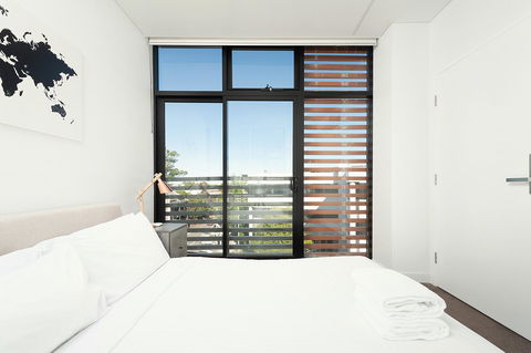 Newtown's Best Designer Apartment - Accommodation Bookings 8