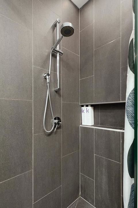 Newtown's Best Designer Apartment - Accommodation Bookings 4