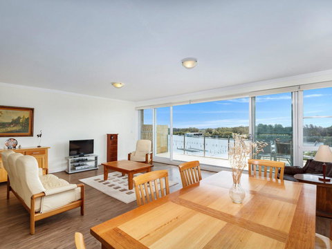 Regatta 13 - Accommodation Bookings 5