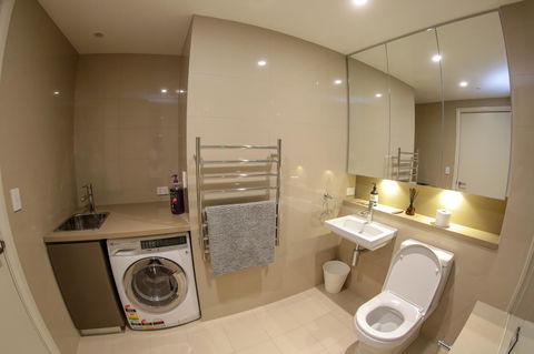 Olympic Park Sunshine 2 Bedrooms Apts With Private Parking - Accommodation Bookings 16