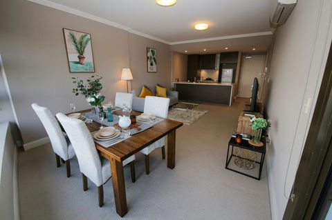 Olympic Park Sunshine 2 Bedrooms Apts With Private Parking - Accommodation Bookings 10