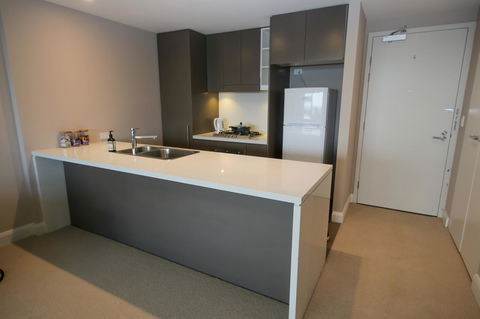 Olympic Park Sunshine 2 Bedrooms Apts With Private Parking - Accommodation Bookings 9