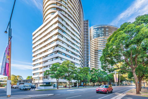 Olympic Park Sunshine 2 Bedrooms Apts With Private Parking - Accommodation Bookings 31