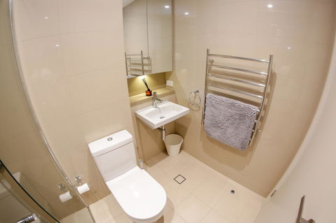 Olympic Park Sunshine 2 Bedrooms Apts With Private Parking - Accommodation Bookings 17