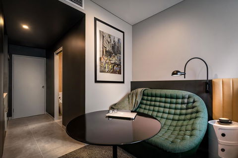 Veriu Green Square - Accommodation Bookings 16