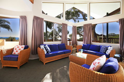 Seaglass - Stunning Views Of Jervis Bay - Accommodation Bookings 3