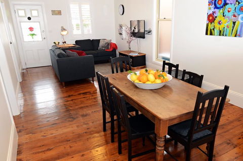 Thelma's Temora - Accommodation Bookings 7