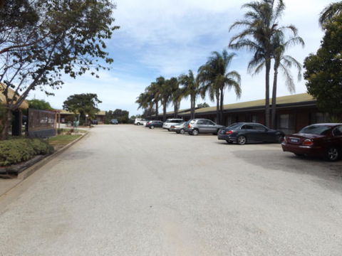 Federation Motel Resort - Corowa - Accommodation Bookings 38
