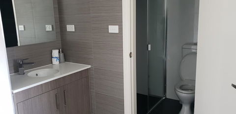 Carlton Suites - Accommodation Bookings 9