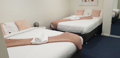 Carlton Suites - Accommodation Bookings 12