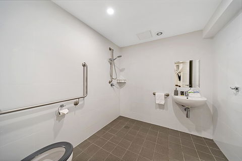Carlton Suites - Accommodation Bookings 5