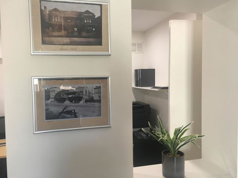 Carlton Suites - Accommodation Bookings 28