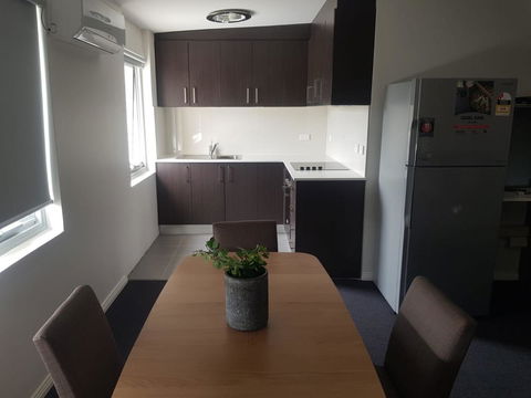 Carlton Suites - Accommodation Bookings 33