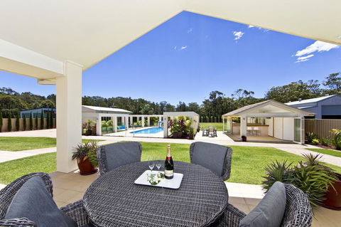 One Mile Mansion - Private Coastal Retreat FREE FAMILY ADVENTURE PASS - Accommodation Bookings 1