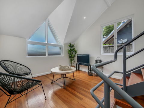 Large Terrace In Sydneyâ€™s Lower North Shore - Accommodation Bookings 5