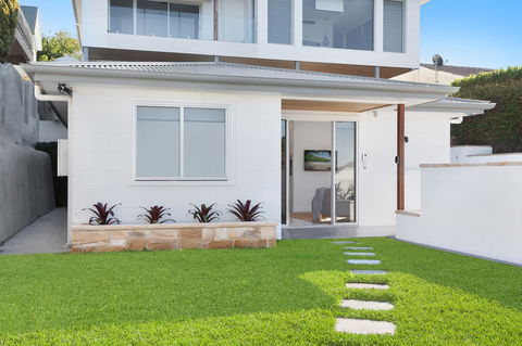 Modern Guest House - Accommodation Bookings 2