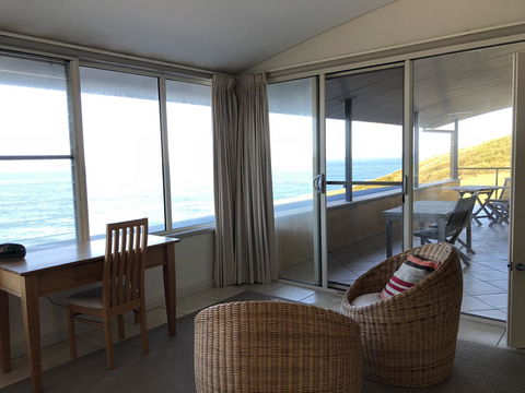 OceanScape Luxury Beachfront Villas - Accommodation Bookings 6