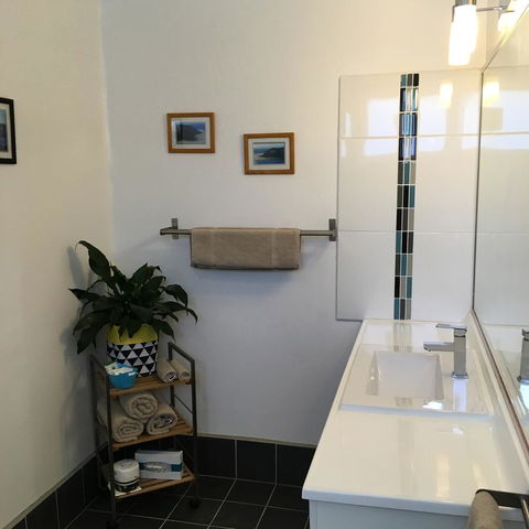 Sky Rider Motor Inn - Accommodation Bookings 12