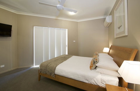 Marty's @ Little Beach - Accommodation Bookings 8