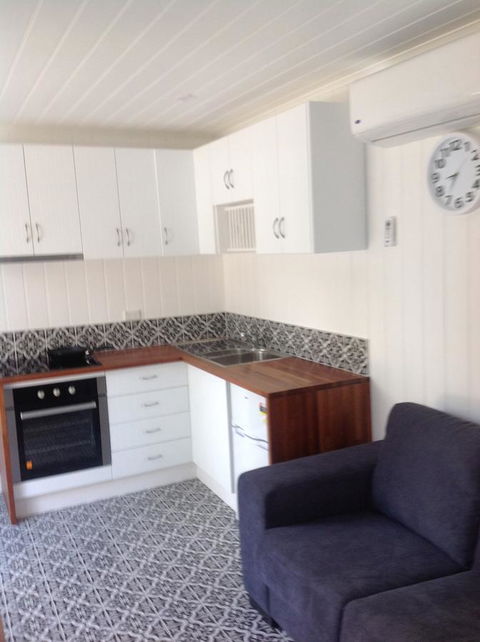 Hideaway Holiday Apartments - Accommodation Bookings 8