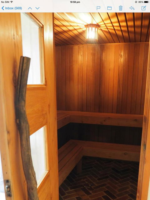 Hideaway Holiday Apartments - Accommodation Bookings 22