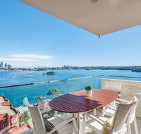 Panoramic harbour views and unbeatable comfort - Accommodation Bookings