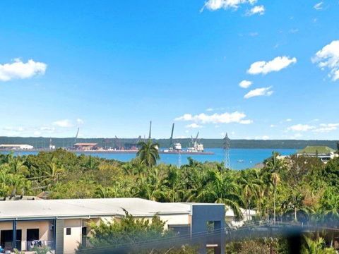 Nomikis\'On The Avenue - Accommodation Bookings 15