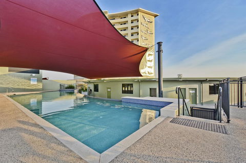 Nomikis\'On The Avenue - Accommodation Bookings 17